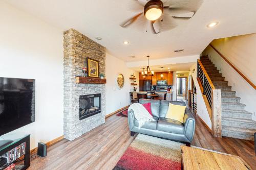 Riversong Townhome – Photos 3