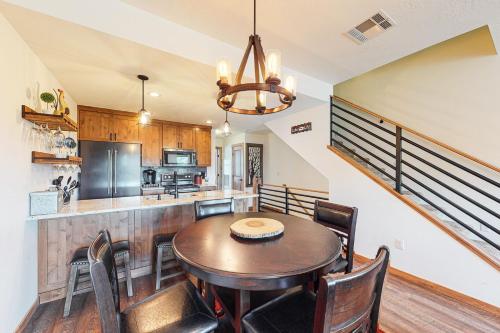 Riversong Townhome – Photos 4