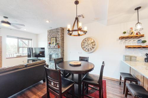 Riversong Townhome – Photos 5