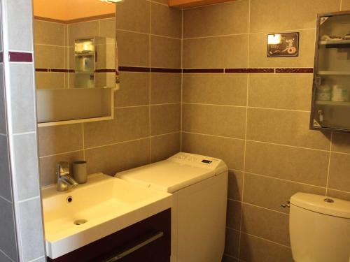 Kúpeľňa v ubytovaní Appartement Port-la-Nouvelle, 3 pièces, 4 personnes - FR-1-229C-77