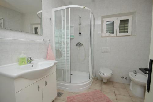 Koupelna v ubytování Apartment Zavala 8802b
