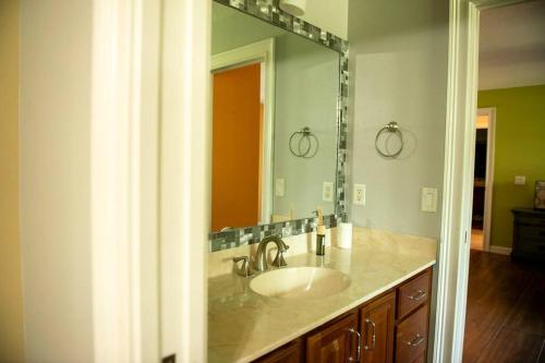 Fotografie z fotogalerie ubytování Charming vacation home in Port St Lucie. v destinaci Port Saint Lucie