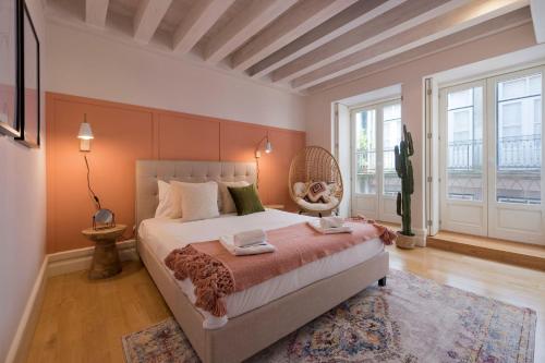 Mouzinho Luxury 3BR Flat l 5 min Walk to Ribeira by Lovelystay