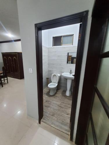 Patel Residency Apartmentにあるバスルーム