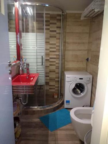 Cosy penthouse next to metro