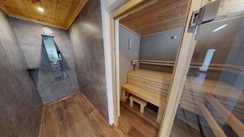Bilik mandi di Willis Hütte
