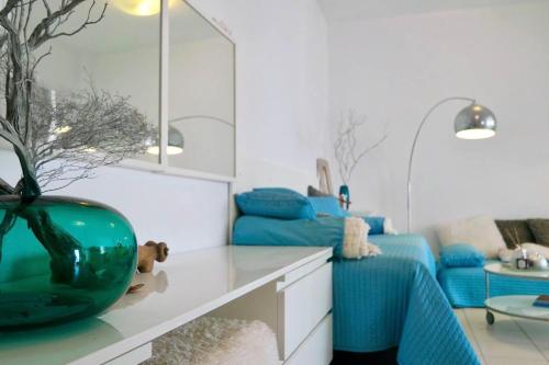 Χώρος καθιστικού στο Elpida Seafront Paradise apartment in Crete