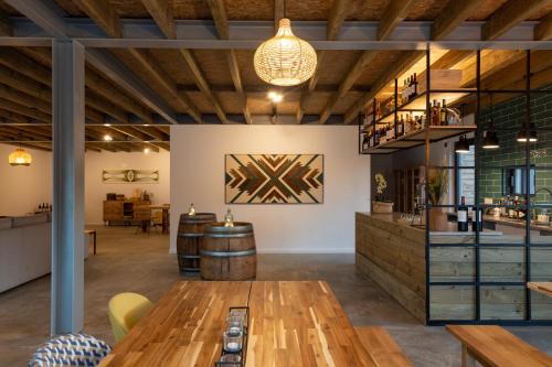 Χώρος καθιστικού στο Sóis Montejunto Eco Lodge