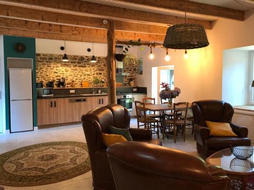 Η κουζίνα ή μικρή κουζίνα στο Petite maison chaleureuse