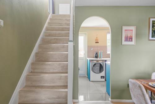 Gallery image of BridgeCity Cheerful 3 bedroom home in Nuneaton in Nuneaton