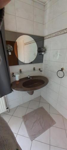Bilik mandi di Studio-Apartment Braunschweig in Wolfenbüttel