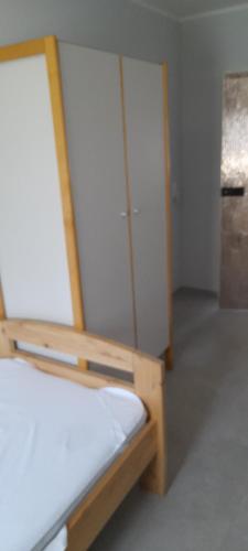 Katil atau katil-katil dalam bilik di Studio-Apartment Braunschweig in Wolfenbüttel
