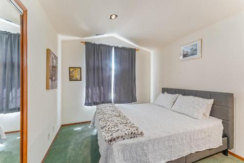 Ein Bett oder Betten in einem Zimmer der Unterkunft House Of Serenity