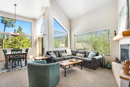 Peregrine Place – Photos 2