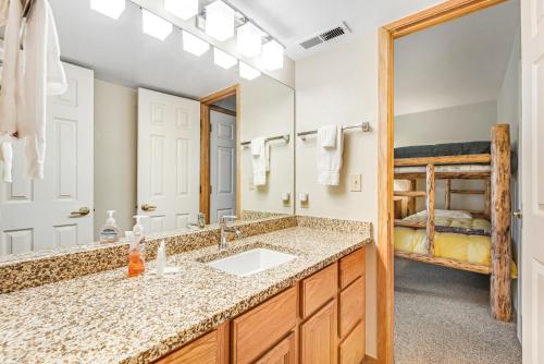 Ένα μπάνιο στο Peregrine Place