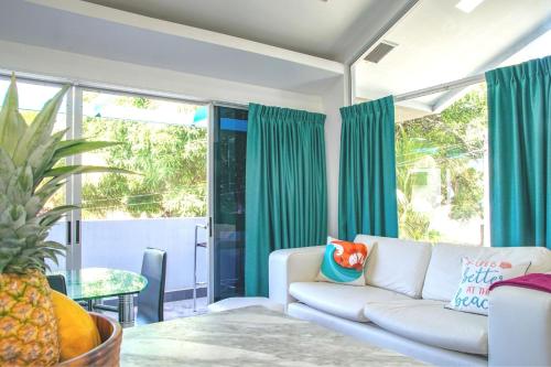 Rooftop deck Ocean view Walk to beach – Photos 3