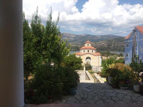 Ismene Apartments