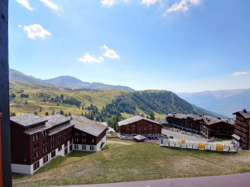 Studio cabine pour 4 au pied des pistes avec balcon