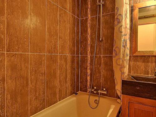 Studio cabine pour 4 au pied des pistes avec balcon
