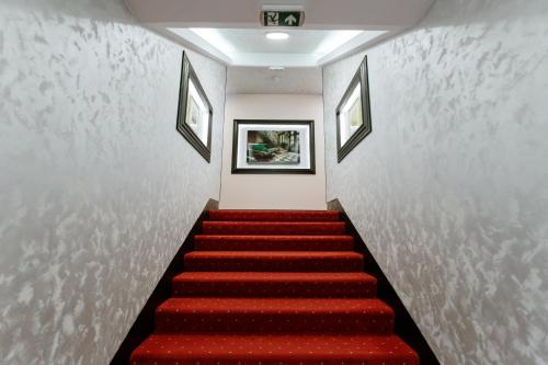 Foto da galeria de Hotel Srem em Sremska Mitrovica