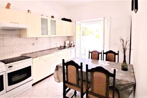 Rab Coastal Retreat - 3 Bedrooms