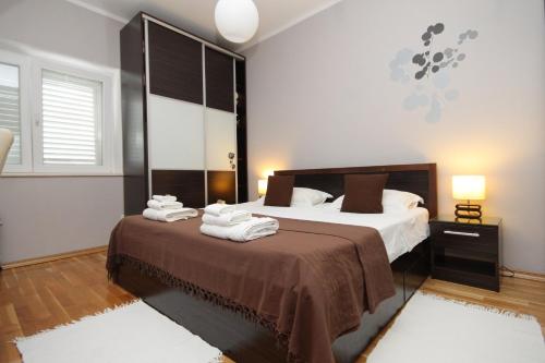 Apartments by the sea Korcula - 9132