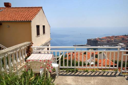 Apartments with parking space Dubrovnik - 9099