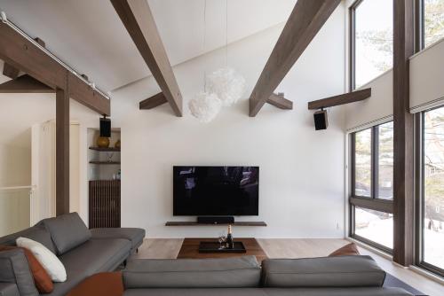 Silver Maple Chalet - private Japanese bath, inside Echoland - Hakuba White Fox Co