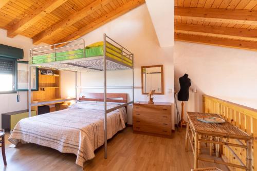 Двуетажно легло или двуетажни легла в стая в Appartamento sul mare