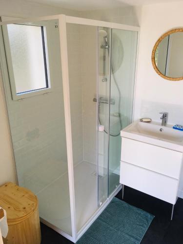 Photo de la galerie de l'établissement Charmant gîte nature au pied du Luberon, à Saint-Martin-de-la-Brasque