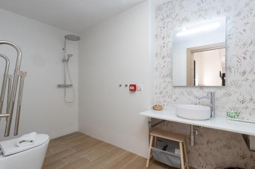 Travel Habitat La Marina Real