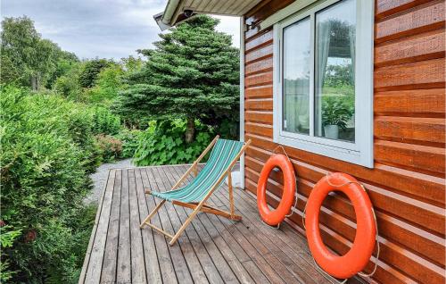 Taman di luar 3 Bedroom Lovely Home In Munkedal