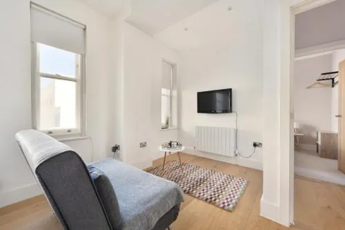 The i360 flat, penthouse, sea view, large private roof terrace, central Brighton 2 bedroom flat photo 51