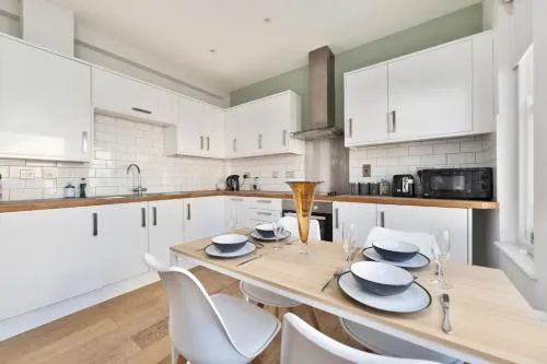 The i360 flat, penthouse, sea view, large private roof terrace, central Brighton 2 bedroom flat photo 45