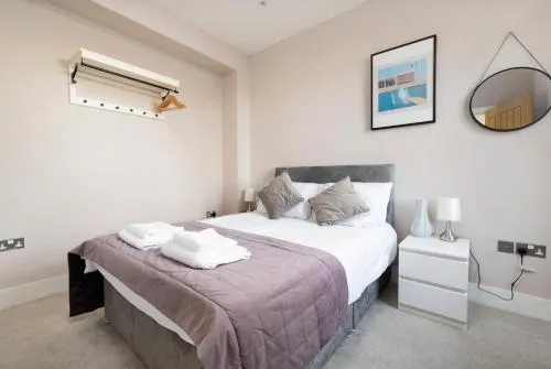 The i360 flat, penthouse, sea view, large private roof terrace, central Brighton 2 bedroom flat photo 41