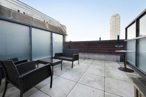 The i360 flat, penthouse, sea view, large private roof terrace, central Brighton 2 bedroom flat photo 34
