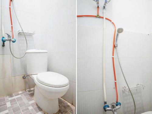 two pictures of a bathroom with a toilet and a shower at SUPER OYO 91627 Wika Wiki Homestay in Medan