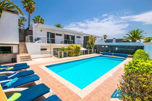 223 - Villa Ventura by Villas Now Ltd