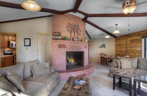 South Fork Home – Photos 3
