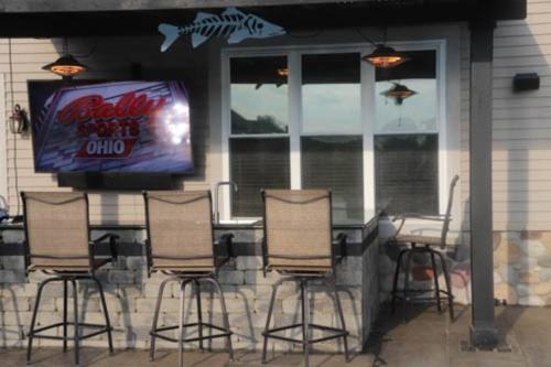 Simonton Lake Man Cave – Photos 3
