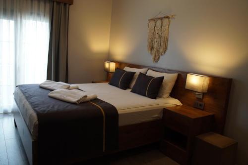 Una cama o camas en una habitación de Room 23 Hotel