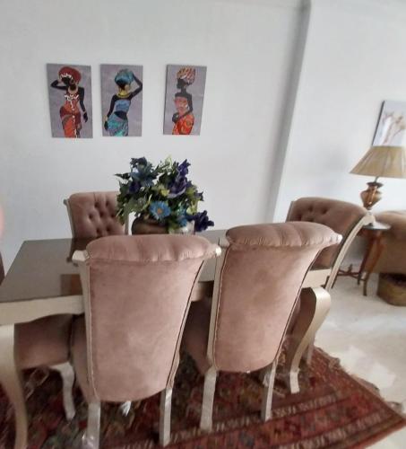 Χώρος καθιστικού στο Omar Apartment