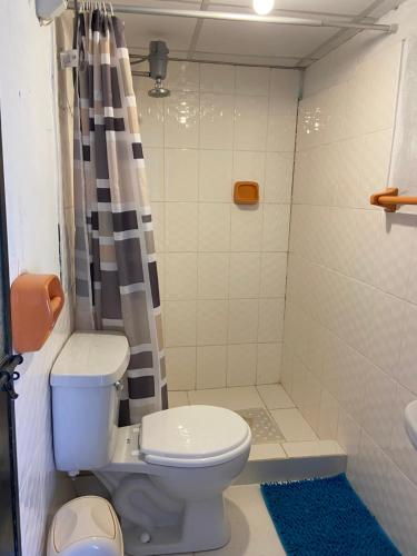 A bathroom at Caraz Dulce Hogar