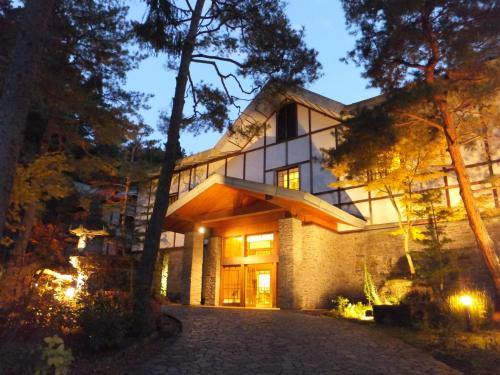 El edificio en el que está el ryokan