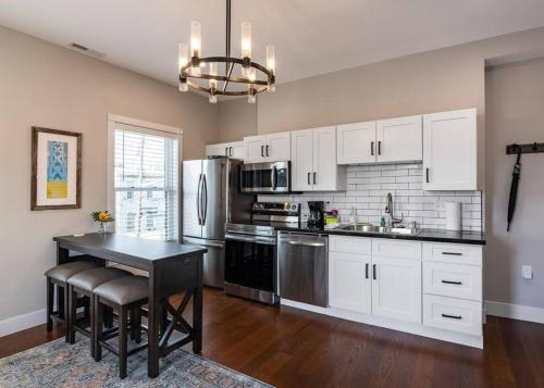 Double the Fun - 10th Street Condo Combo – Photos 3