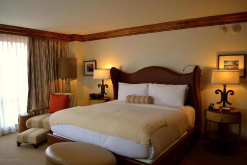 Posteľ alebo postele v izbe v ubytovaní Aspen St, Regis Luxury 3 Bedroom Residence - 5-star Resort In World Class Destination