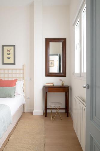 Plaza Nueva 2 Bedrooms & 2 Bathrooms
