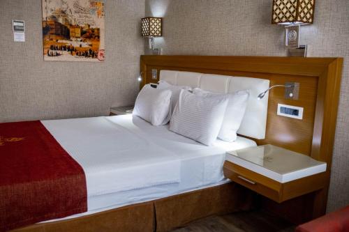Katil atau katil-katil dalam bilik di Selçuk Hotel
