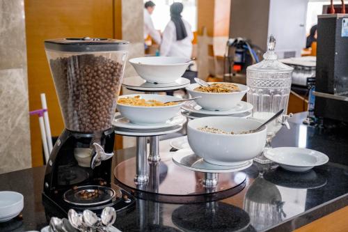 Makanan di atau berdekatan hotel