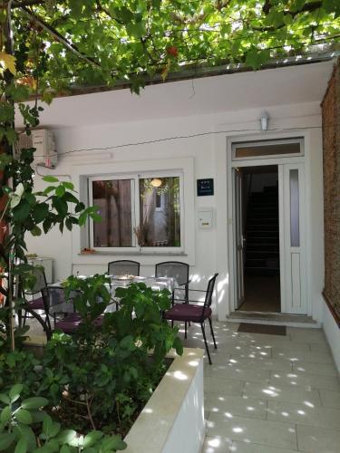 Gallery image of Studio apartman Lina in Gradac